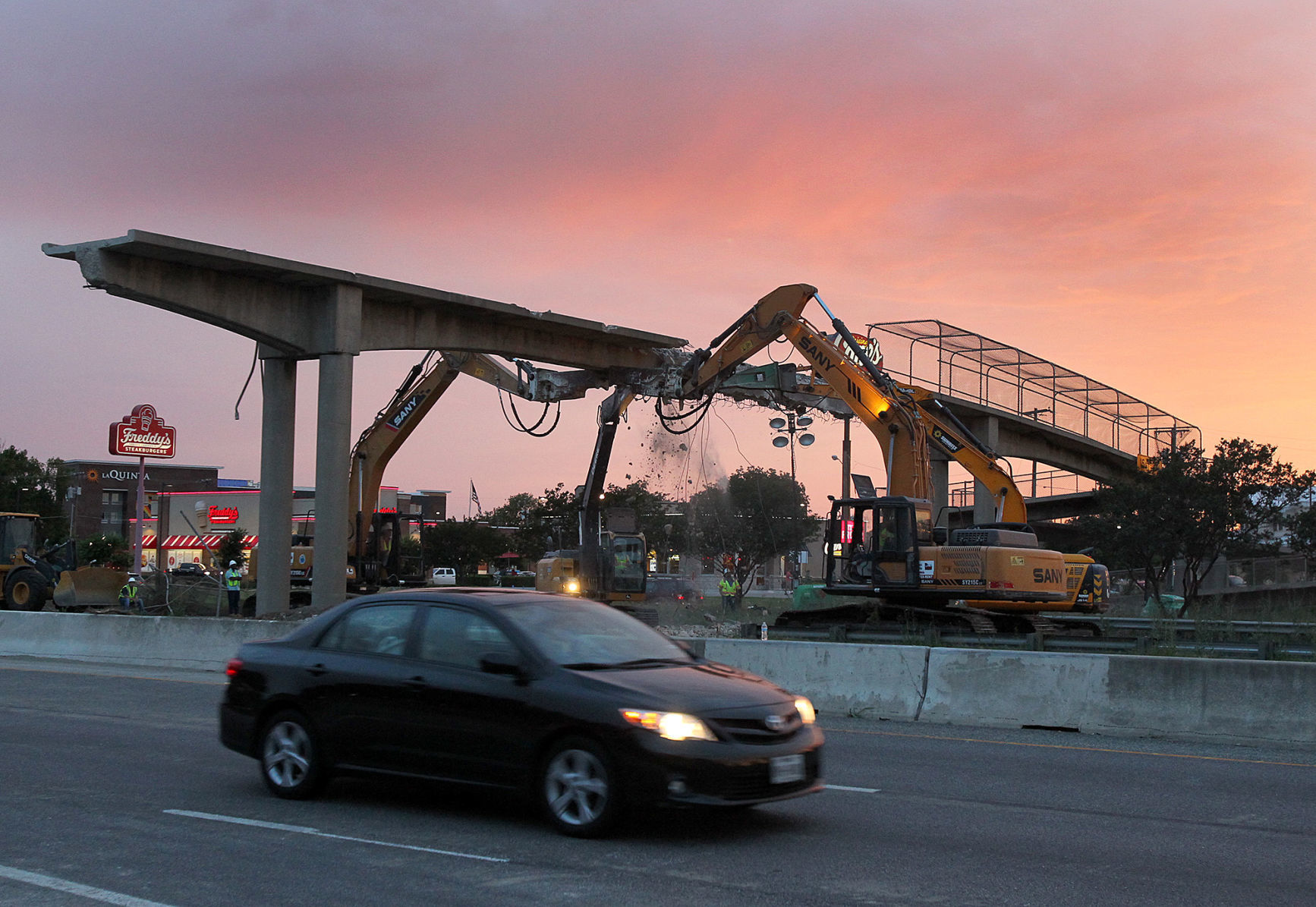 Pedestrian bridge